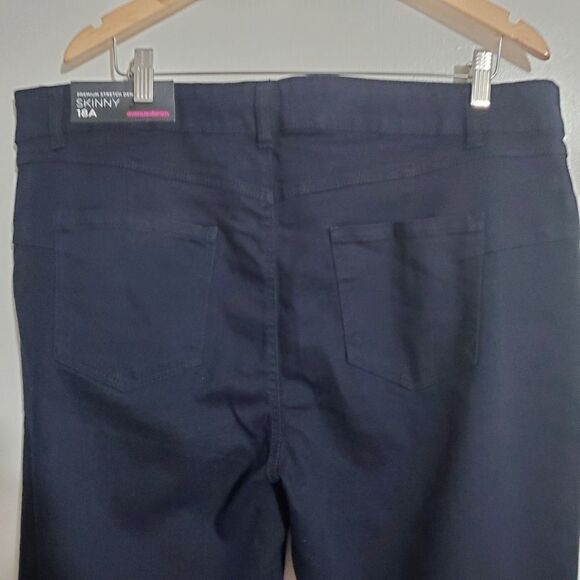 Avenue Black Skinny Tummy Control Jeans Size 18 AV - Picture 7 of 10